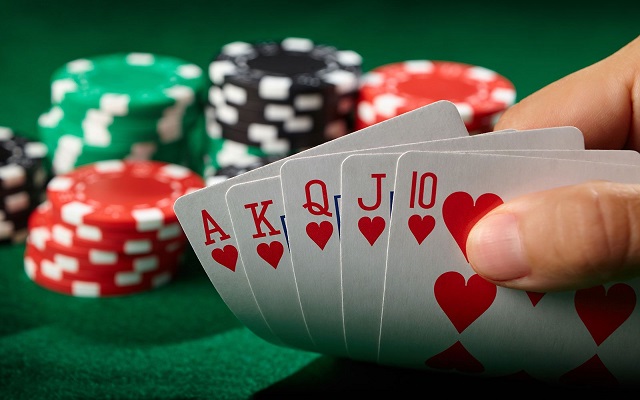 Ván cược Poker trải qua 4 vòng Ván cược Poker trải qua 4 vòng