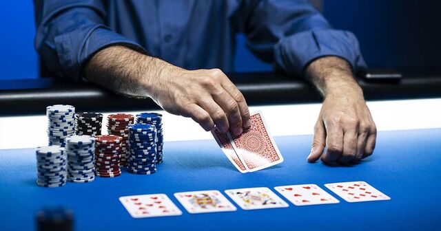 Những thuật ngữ trong poker thú vị khác