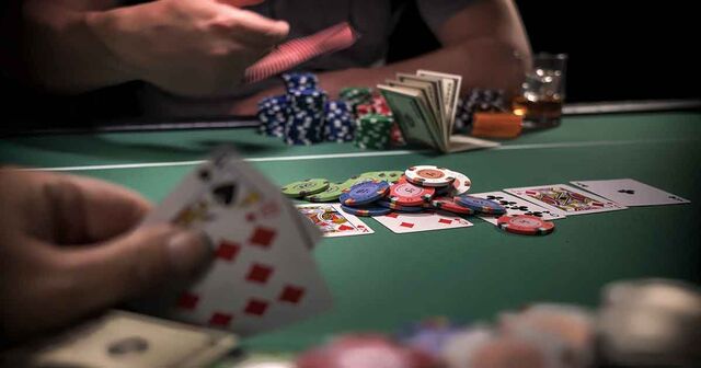 Thuật ngữ liên quan đến Vị trí và Người chơi trong Poker