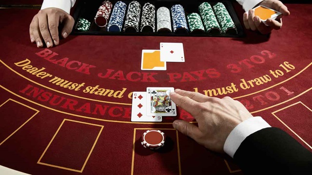 Tuần tự chơi bài blackjack 3 hand cho người mới Tuần tự chơi bài blackjack 3 hand cho người mới